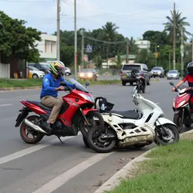 Motos bateram de frente entre Porto Seguro e Eunápolis acidente de moto
