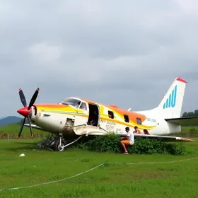 Avião com seis pessoas a bordo cai em Porto Seguro